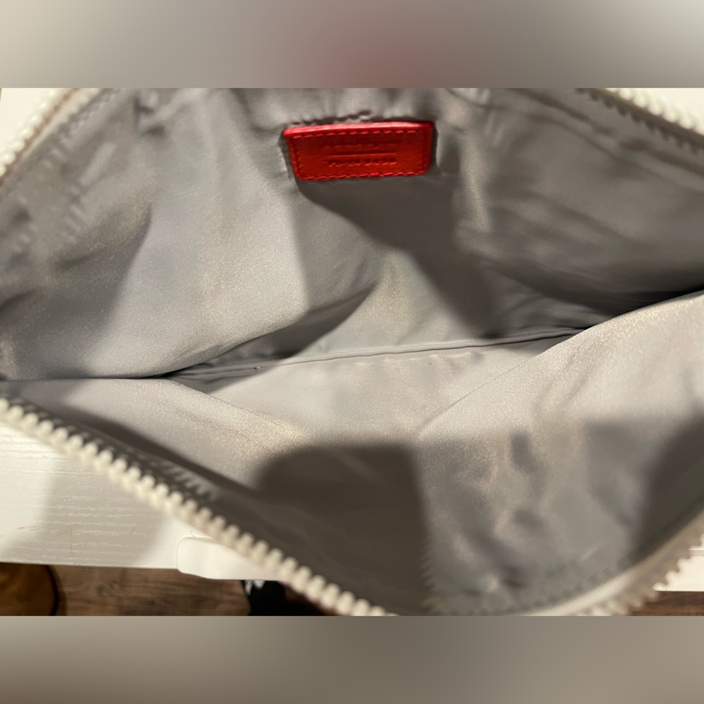 Salvatore Ferragamo Blue Cosmetic Bag with Red Trim - Picture 7 of 10